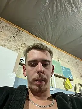 viktorhorny05's Live XXX Chat