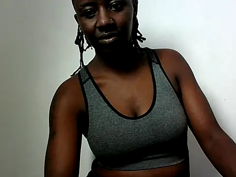 Mochi_24 Adlı Modelin Canlı XXX Sohbeti