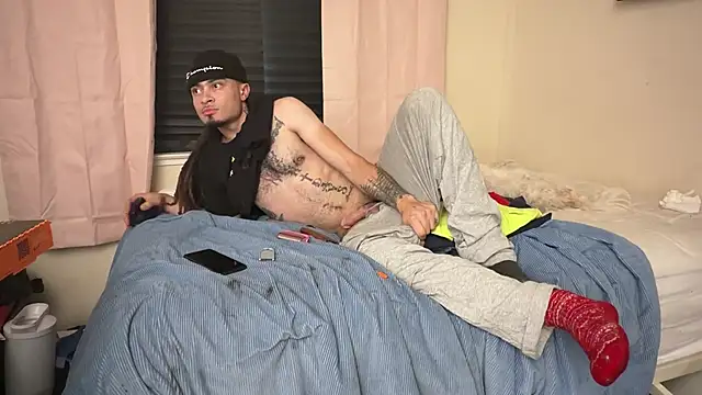 thxbxbydjxc's Live XXX Chat