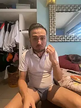 Alexitho25 élő XXX-chatje