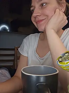 ScarletsWeb's Live XXX Chat