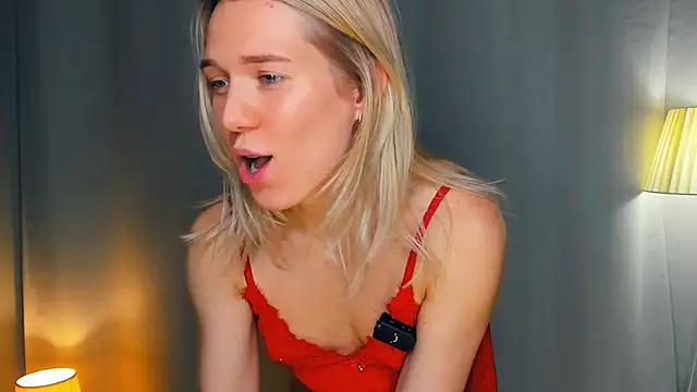 DianeHonnette's Live XXX Chat