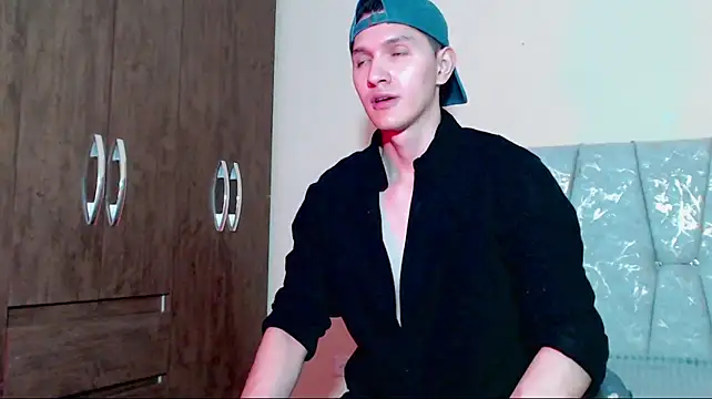 Онлайн чат XXX MilanDamian