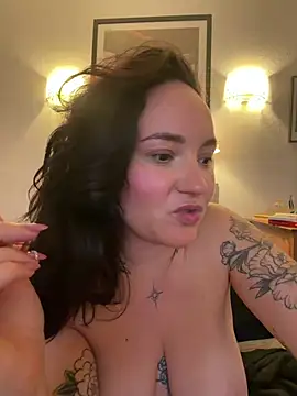 Chat +18 de MaisonCamille ao vivo