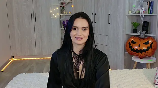 MilaaSweety – Naživo XXX chat