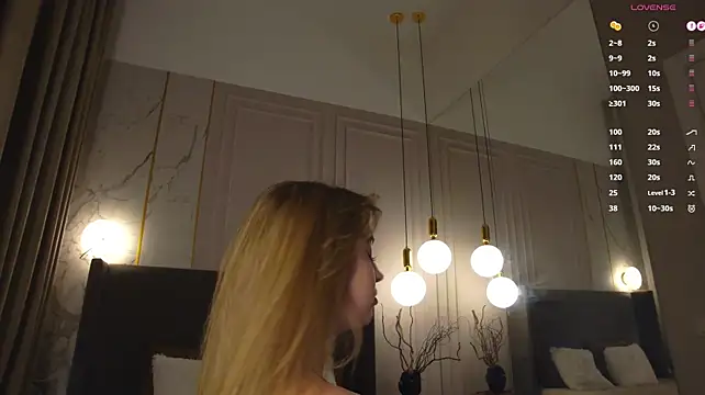 LoraineLuff 라이브 XXX 채팅