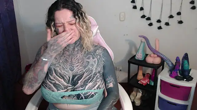 SLOPPYTITSS লাইভ XXX চ্যাট