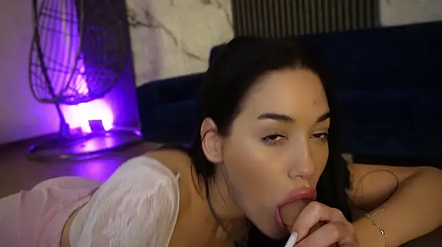 Chat +18 de MiaVelvety ao vivo