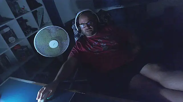 ravingr4d4 XXX чат на живо