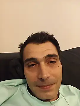 צ'אט XXX בשידור חי של dolcenick