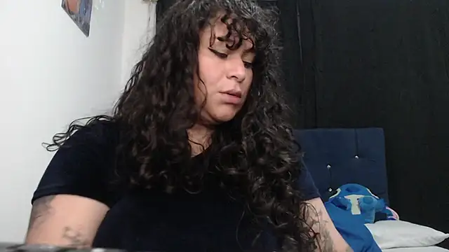 ANGELIQUE_KLANE's Live XXX Chat
