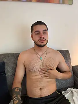 Chat +18 de AmadeoWild ao vivo
