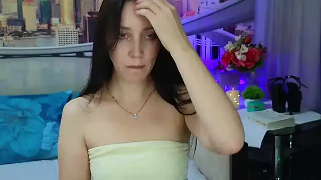 Chatroom XXX en direct de MonicaSweetx