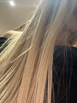 AlyssaFoxx_ Adlı Modelin Canlı XXX Sohbeti