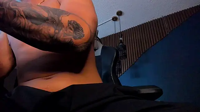 Axxel_Muscle: απευθείας συνομιλία ΧΧΧ