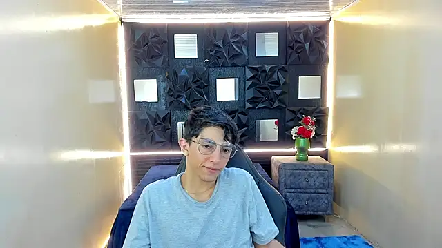 Živý XXX chat ElanGiraldo