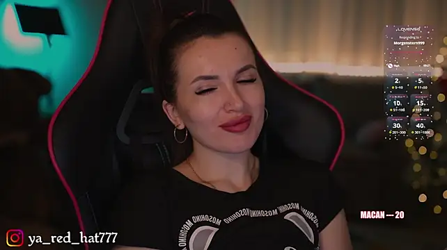 -RED_HAT- Live XXX-chat