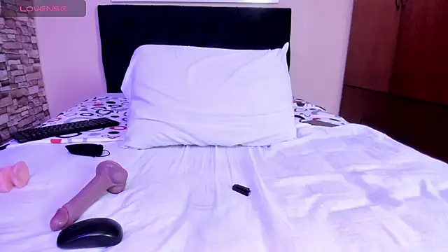 Show de mariana_mauricio_hot na webcam