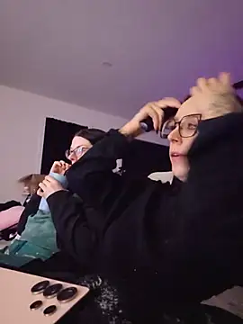 Chat XXX ao vivo de LilyOrion