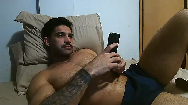 Chat +18 de macho_fit ao vivo