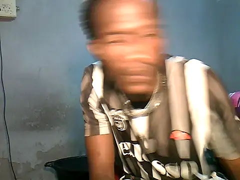 ChocolateBeretta75's Live XXX Chat