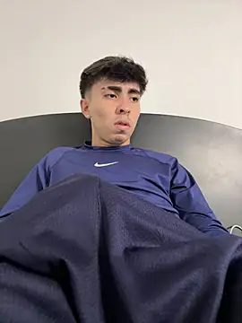 XXX chat uživo modela MichaellSullivan