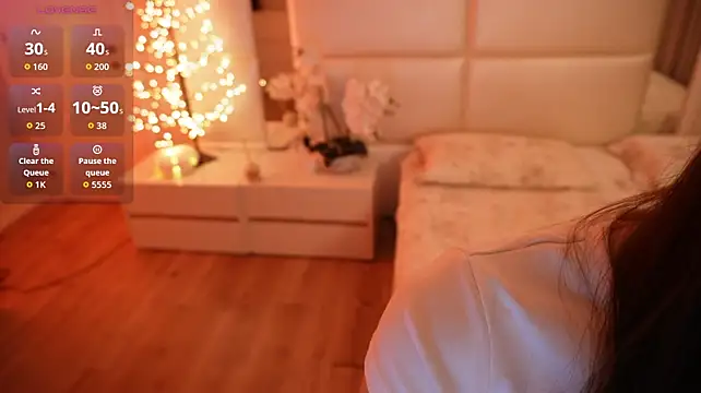 Lilly_Colins: онлайн-секс-чат