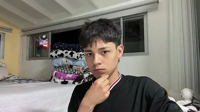 Andy_Belier23 Obrolan Langsung XXX