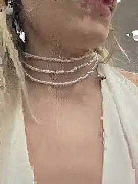 Chloe_StClaire 라이브 XXX 채팅
