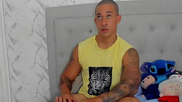 luigiferrara's Live XXX Chat