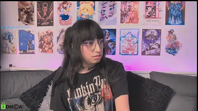 snowblack_ live XXX chat