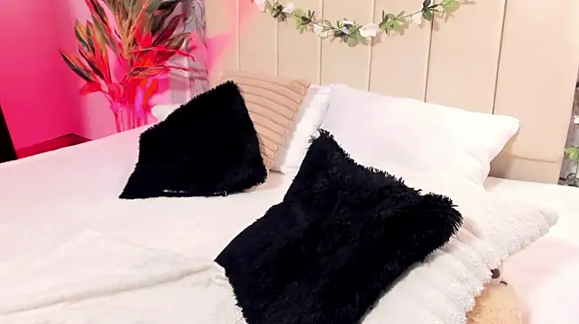 Chat +18 de Bianca_baldwin_ ao vivo