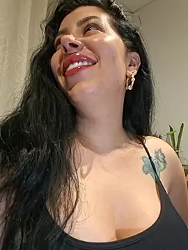 Luianna Live XXX-chat