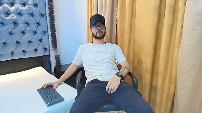 MATHY_ROBERT2 live XXX chat