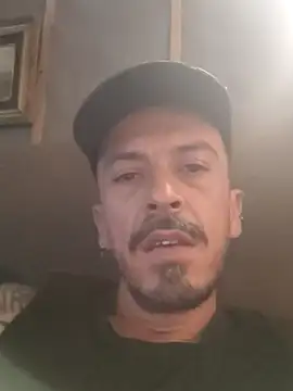 Exhibguy16's Live XXX Chat