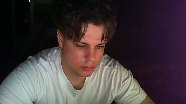 gymguy5050's Live XXX Chat