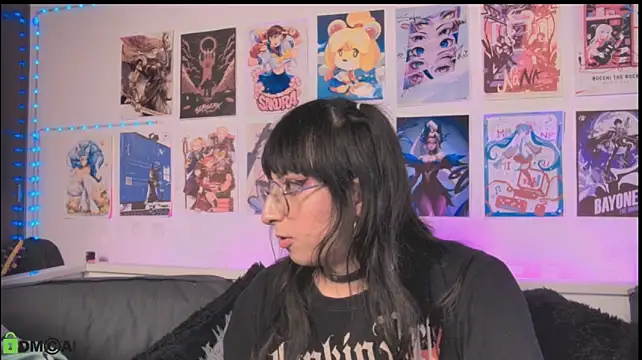 XXX chat uživo modela snowblack_