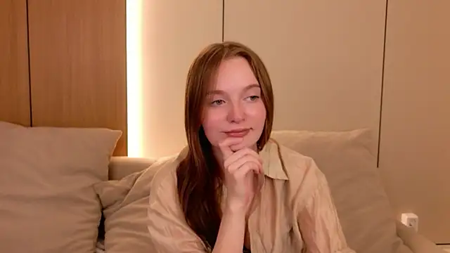 LilyMoores' Live XXX Chat
