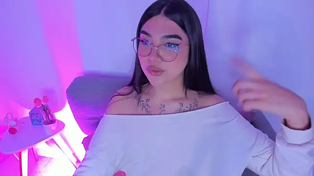 XXX chat uživo modela RoseCassie