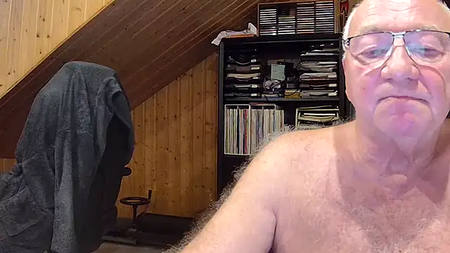 Онлайн чат XXX biggandybig