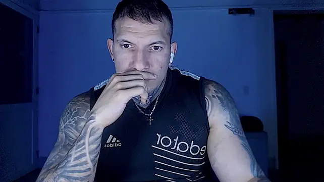 Chatroom XXX en direct de Shane_Clay