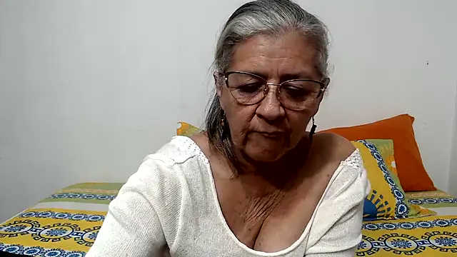 candy_mature_ Chat XXX in diretta