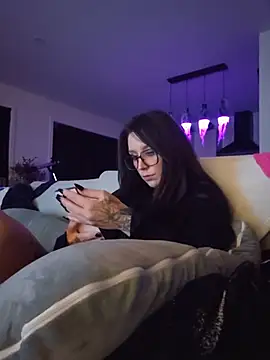 Show modela lilylamort na web-kameri