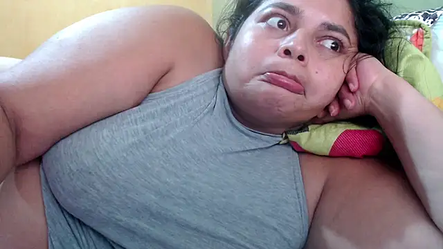 Živý XXX chat yulieth_bbw