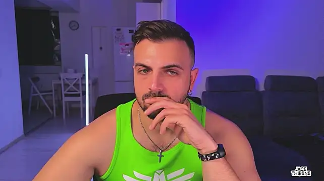 Jace_Thorne: απευθείας συνομιλία ΧΧΧ