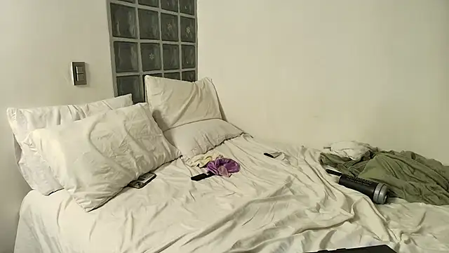 NicoDavisOfficial 现场XXX聊天