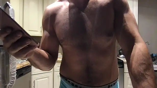 BigGuyMuscle – Naživo XXX chat