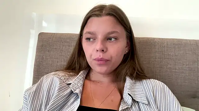 XXX chat uživo modela AmieLendor