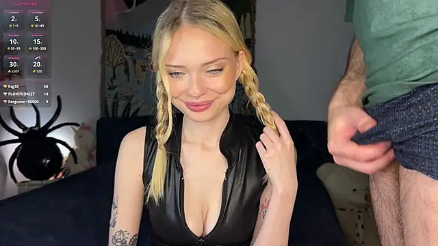dollfromvenusn Live XXX chat