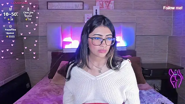 mia_devine_'s Live XXX Chat